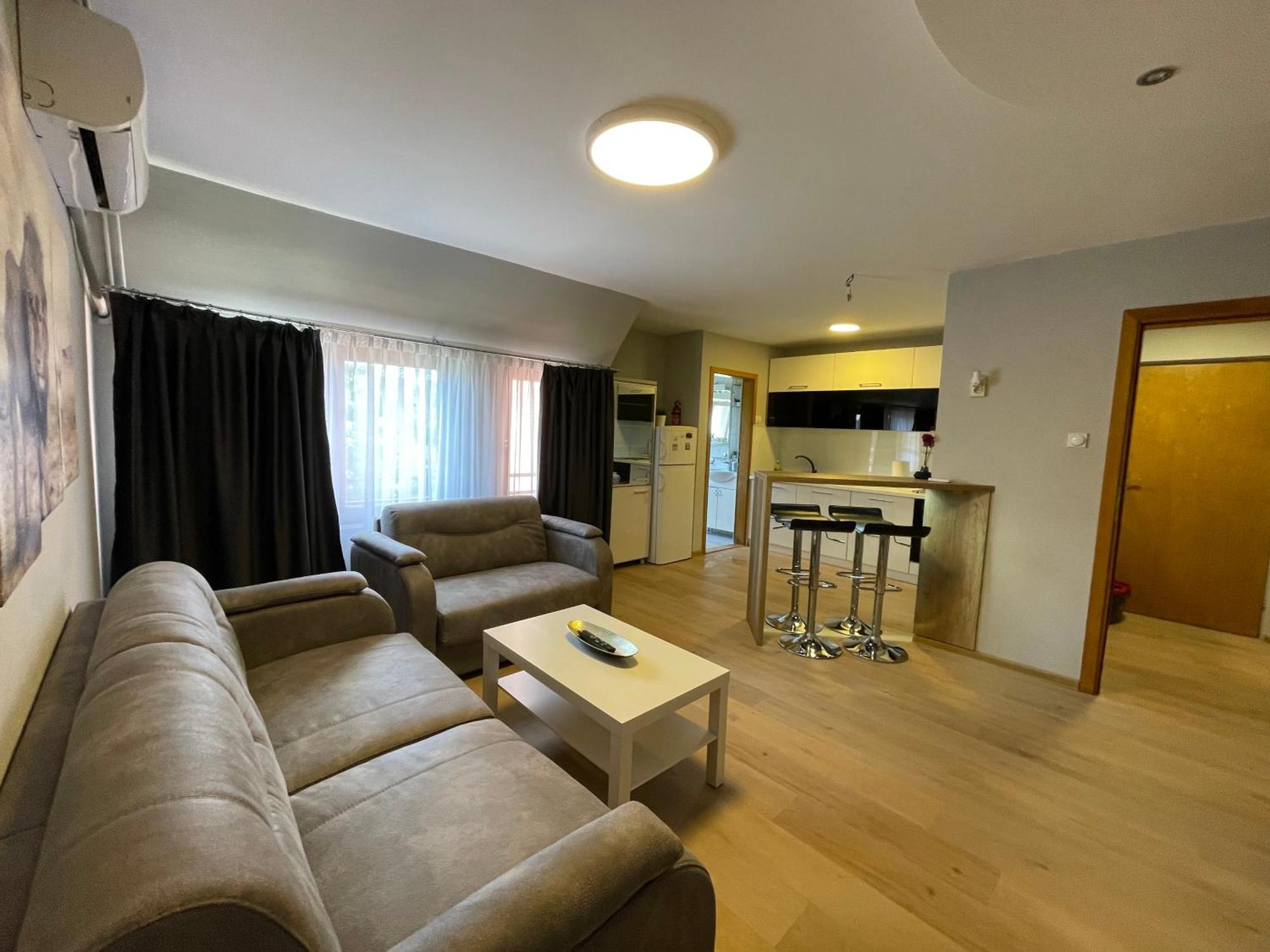 Leo Apartment Nis Bagian luar foto